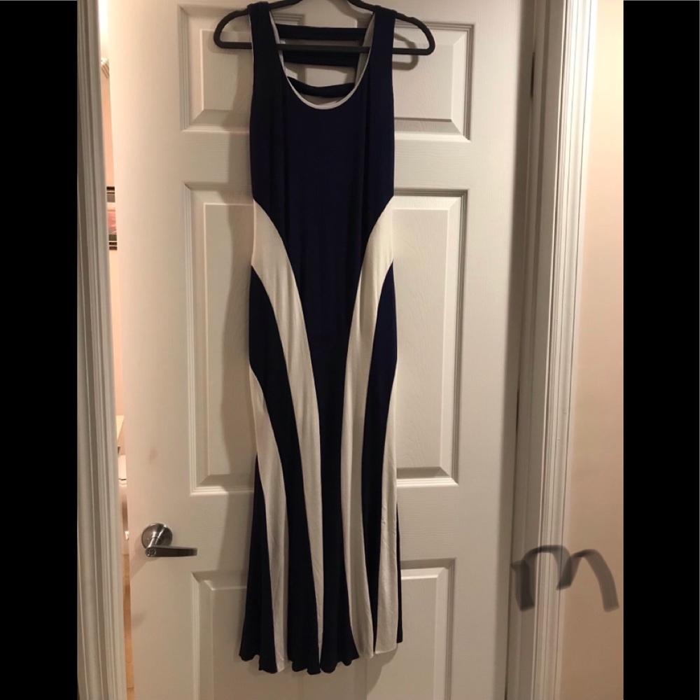 Sun dress. Navy/white. Long. Mermaid shape.